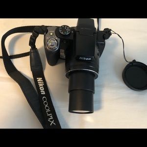 Nikon Coolpix P80 camera w/case & all accessories!